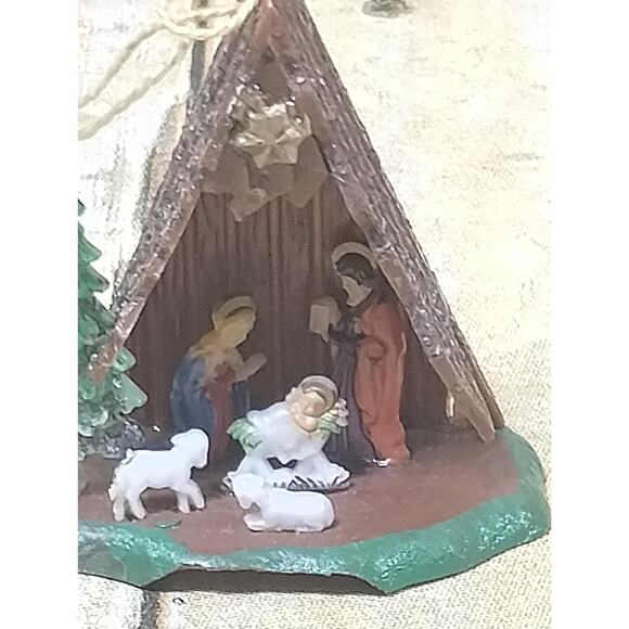 Vintage Nativity Plastic Set One Piece Mary Joseph Baby Jesus Sheep - Picture 2 of 7